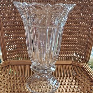 Stunning Block European Crystal 10" Tulip Garden Candleholder Vase Coquette